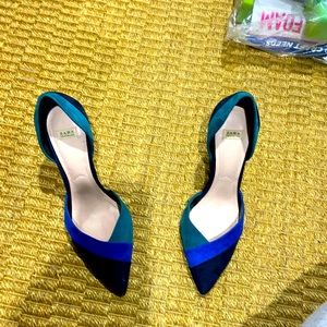 Zara trafaluc Dorsey suede royal blue, teal, dark blue z39 with a Heel.  3.9inch